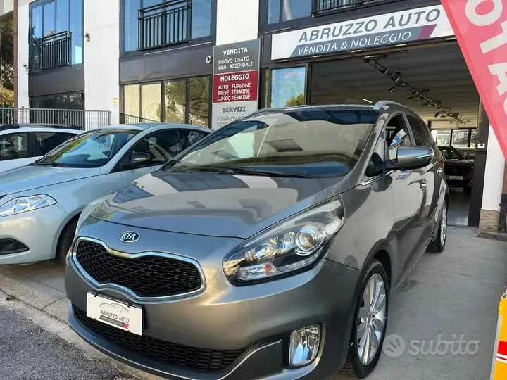 Kia Carens