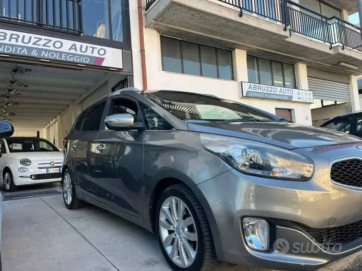 Kia Carens 2013 photo 3