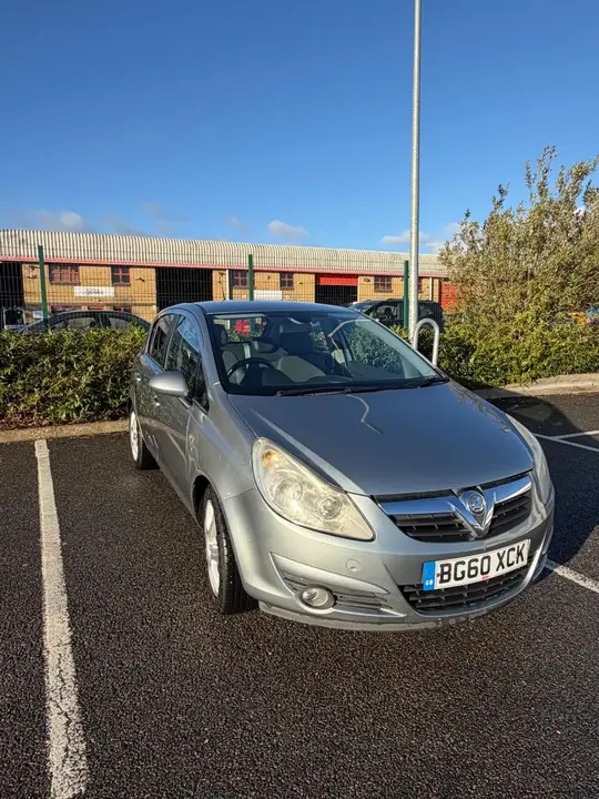 Vauxhall Corsa 2011 photo 4
