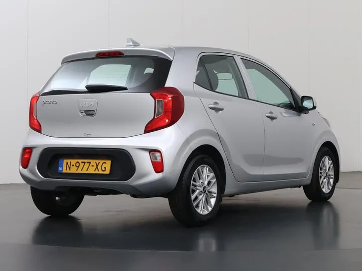 Kia Picanto 2022 photo 2