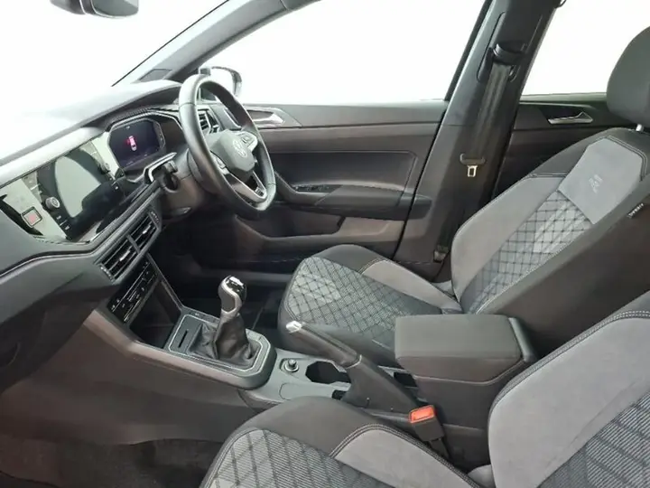 Volkswagen Polo 2024 photo 5