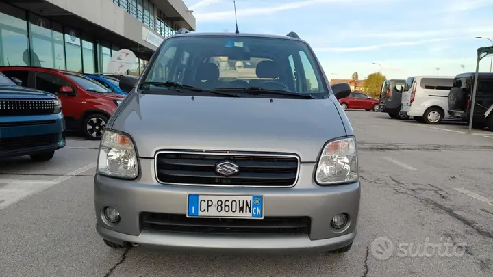 Suzuki Wagon R 2004 photo 4