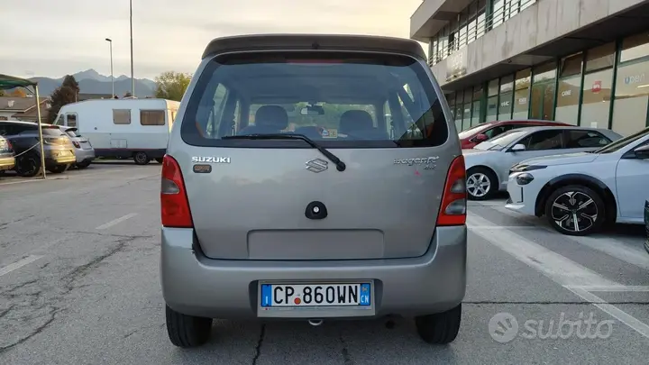 Suzuki Wagon R 2004 photo 3