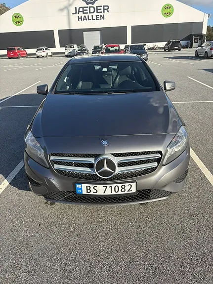 Mercedes-Benz A180