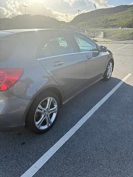 Mercedes-Benz A180 2013 photo 4