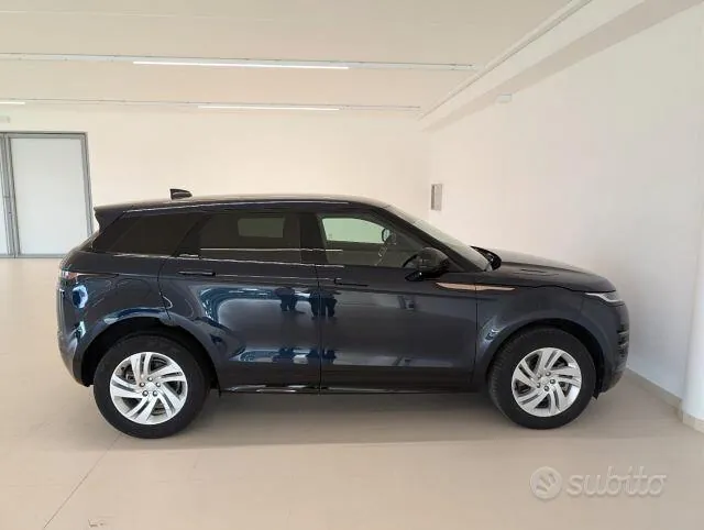Land Rover Range Rover Evoque 2022 photo 5