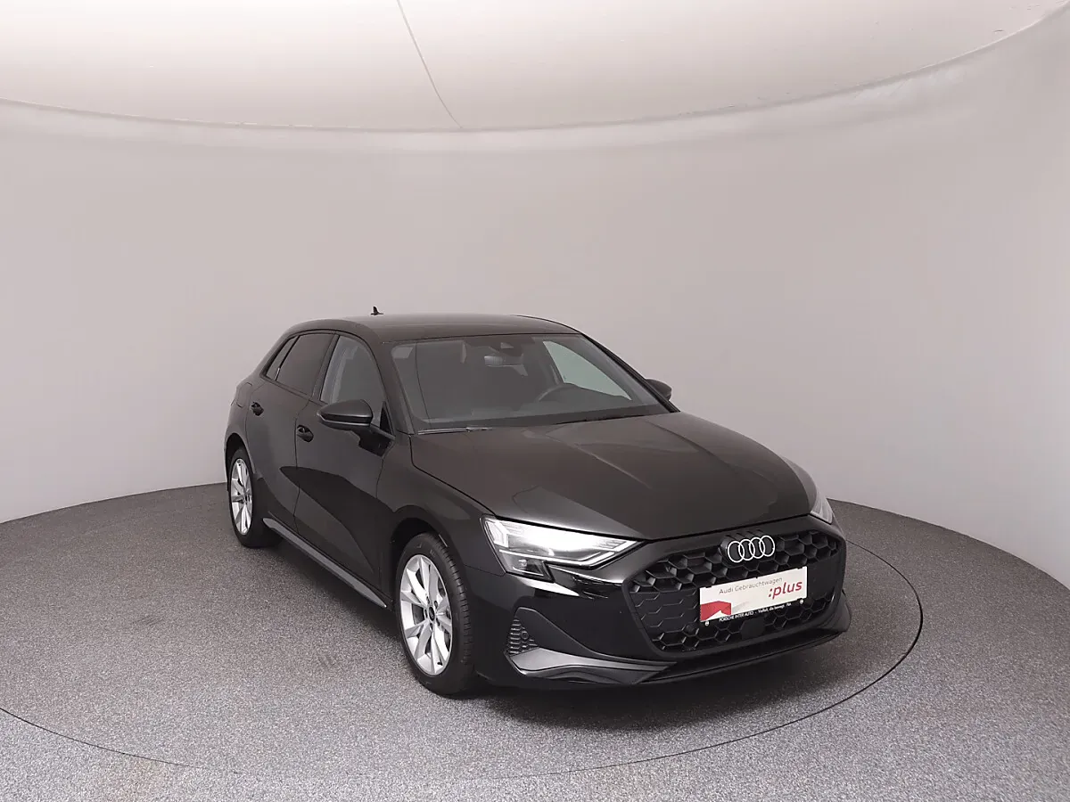 Audi A3 2025 photo 2