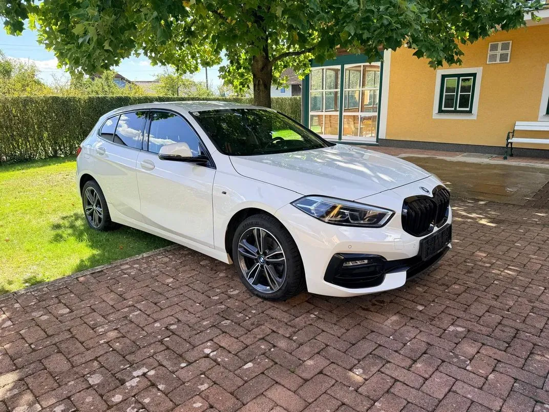 BMW 1 Series 2020 photo 3