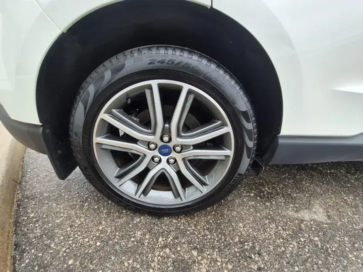 Ford Edge 2022 photo 5