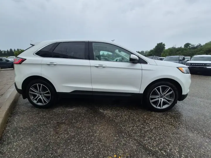 Ford Edge 2022 photo 4