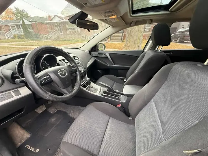 Mazda 3 2010 photo 5