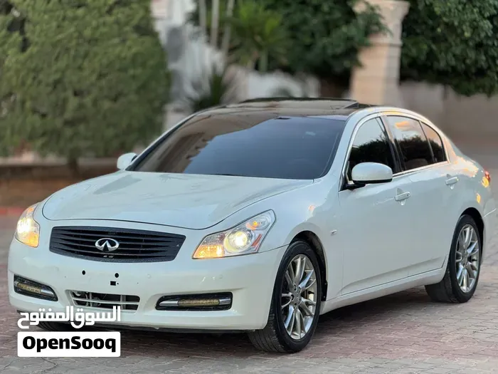 Infiniti G35 2009 photo 3