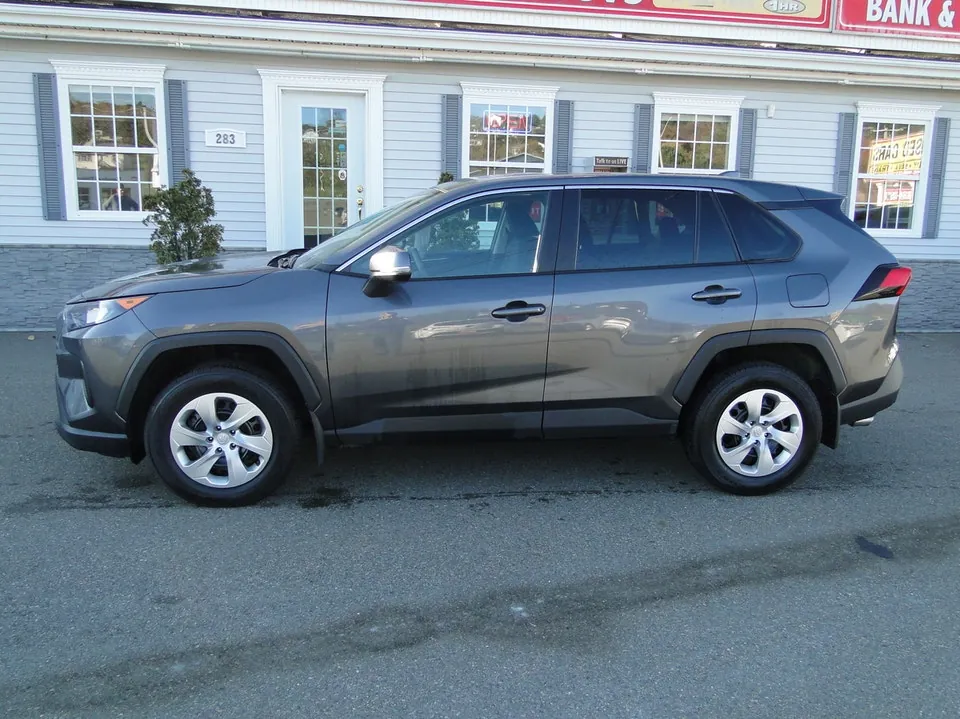 Toyota Rav4 2022 photo 2