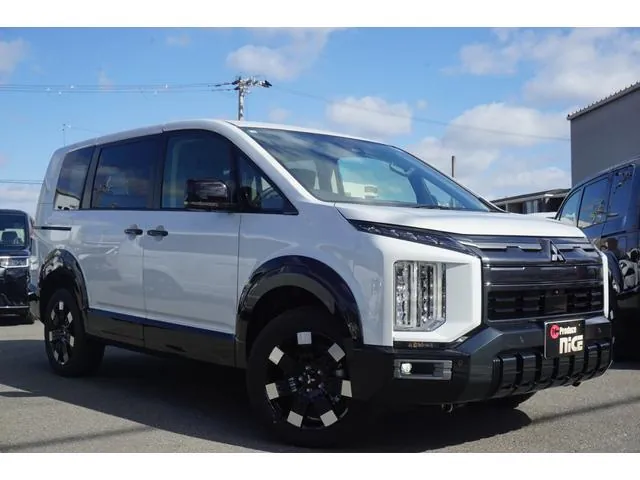 Mitsubishi Delica D5 P 2026 photo 3