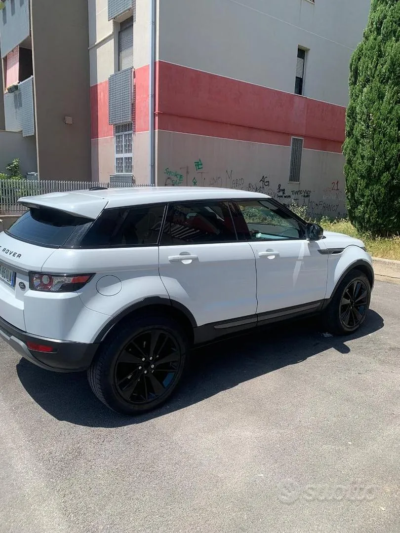 Land Rover Range Rover Evoque 2013 photo 2