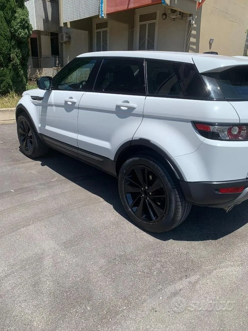 Land Rover Range Rover Evoque 2013 photo 3