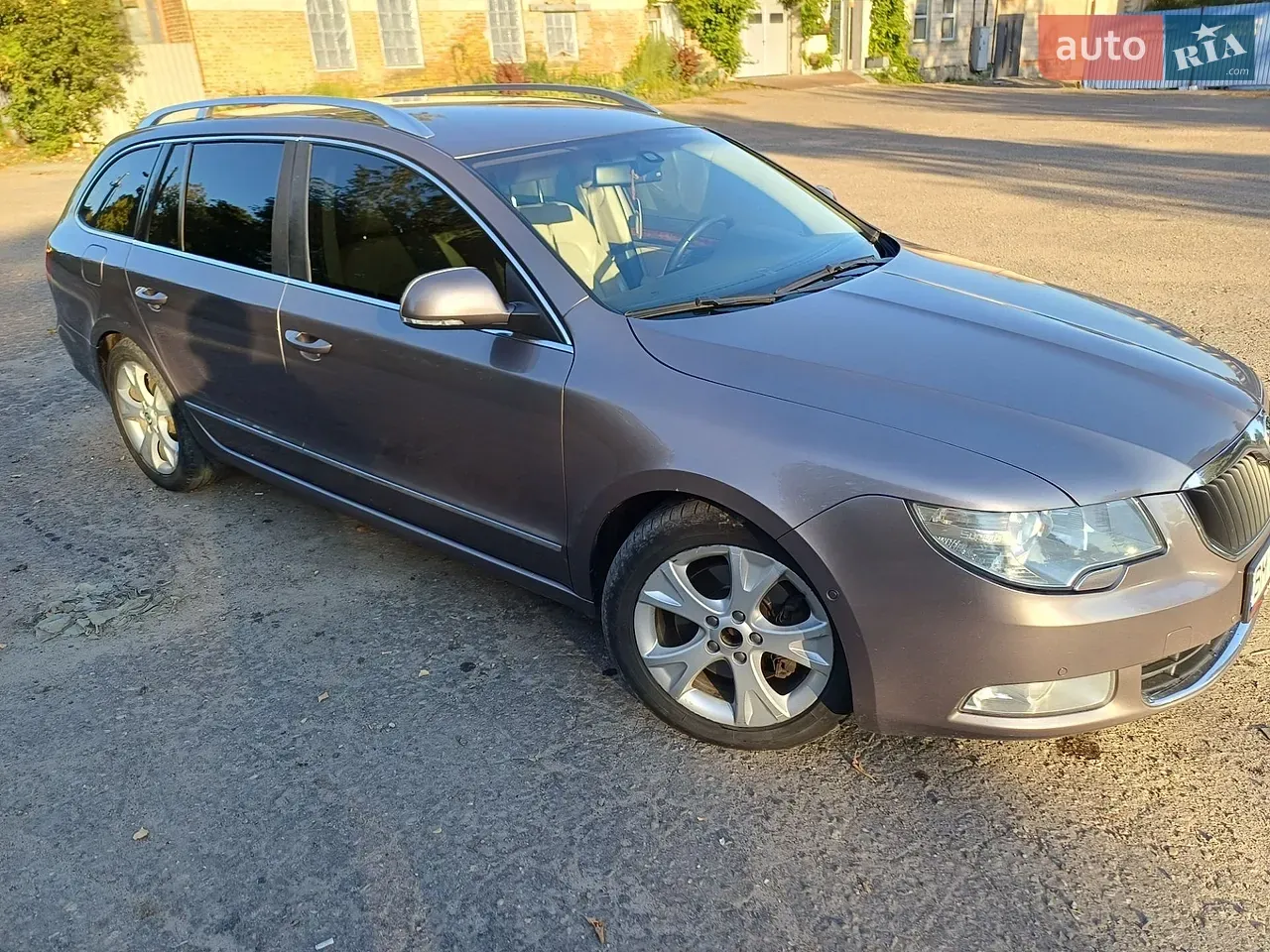 Skoda Superb 2013 photo 3