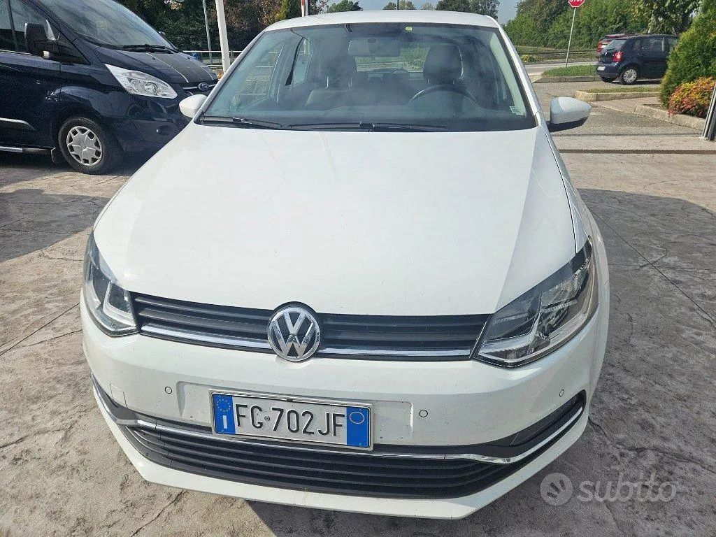 Volkswagen Polo 2016 photo 2