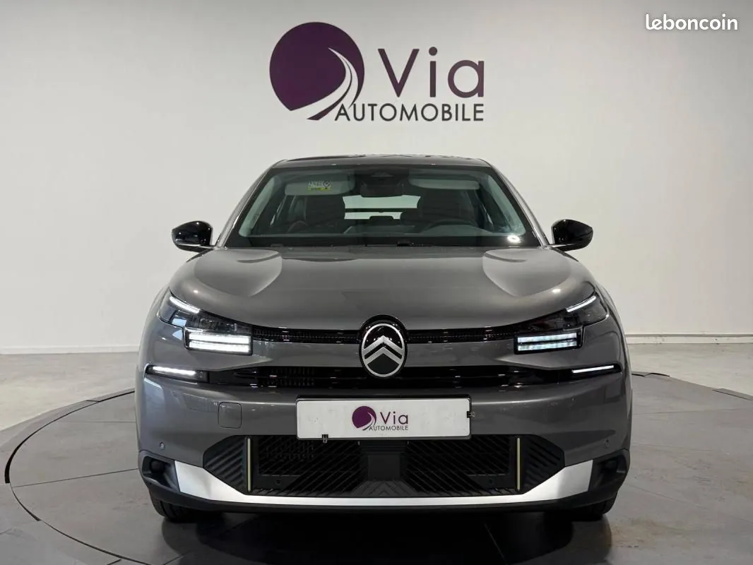 Citroen C4 2025 photo 2