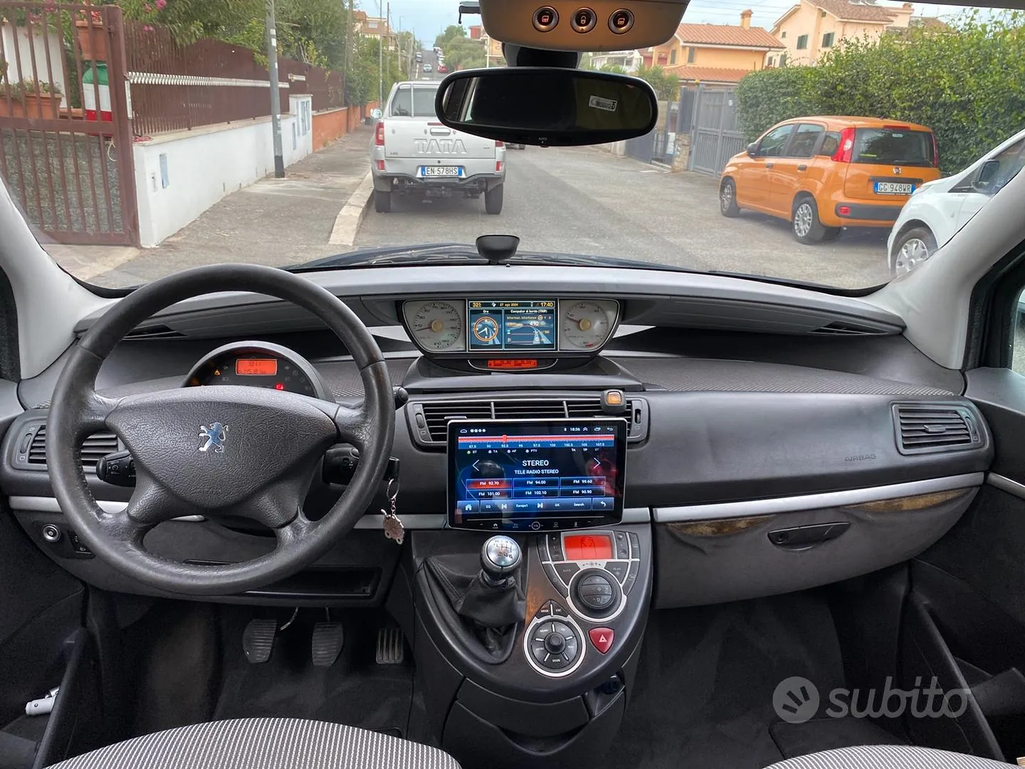 Peugeot 807