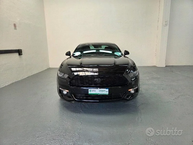 Ford Mustang 2018 photo 2