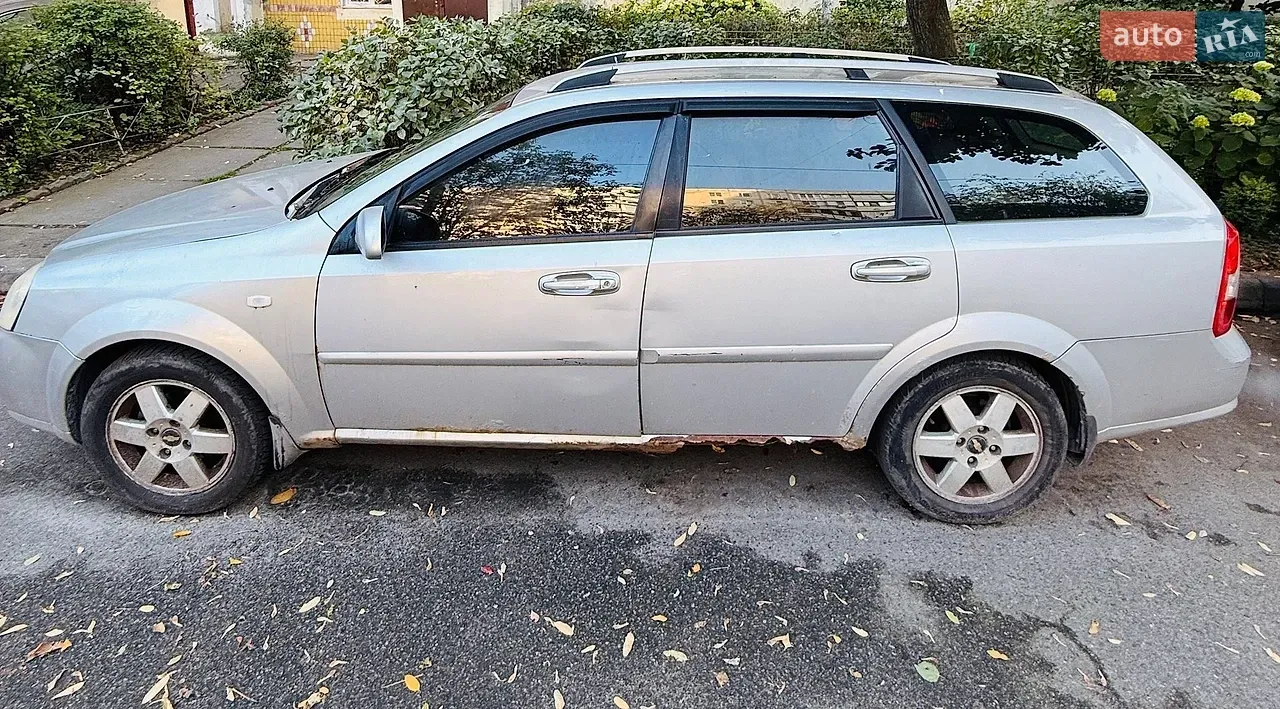 Chevrolet Lacetti 2004 photo 2