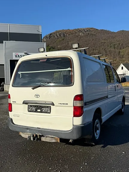 Toyota Hiace 2008 photo 5