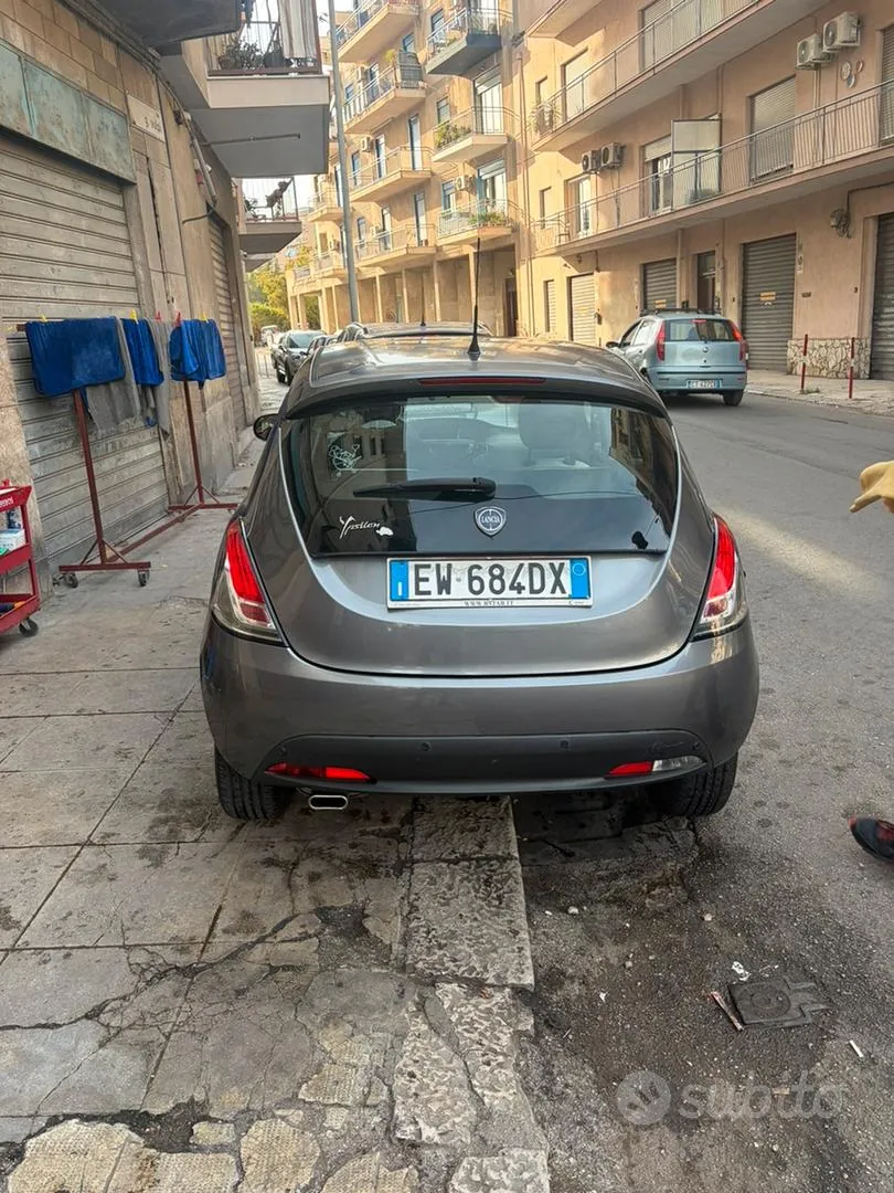 Lancia Ypsilon 2014 photo 3