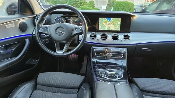 Mercedes-Benz E-Class 2017 photo 4