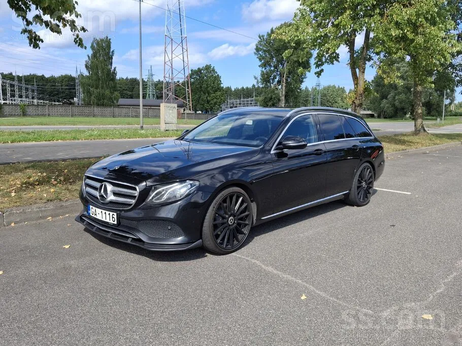 Mercedes-Benz E220 2018 photo 5