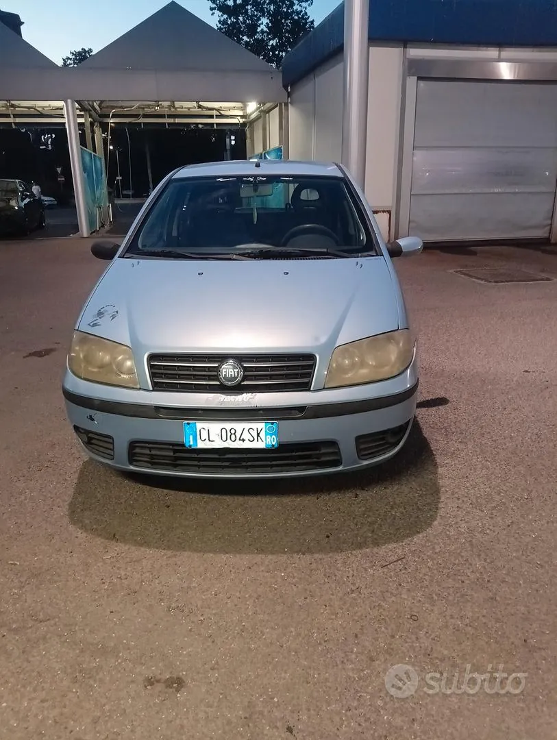 Fiat Punto 2004 photo 2