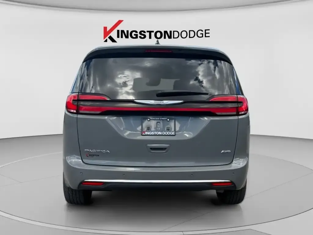 Chrysler Pacifica 2023 photo 4