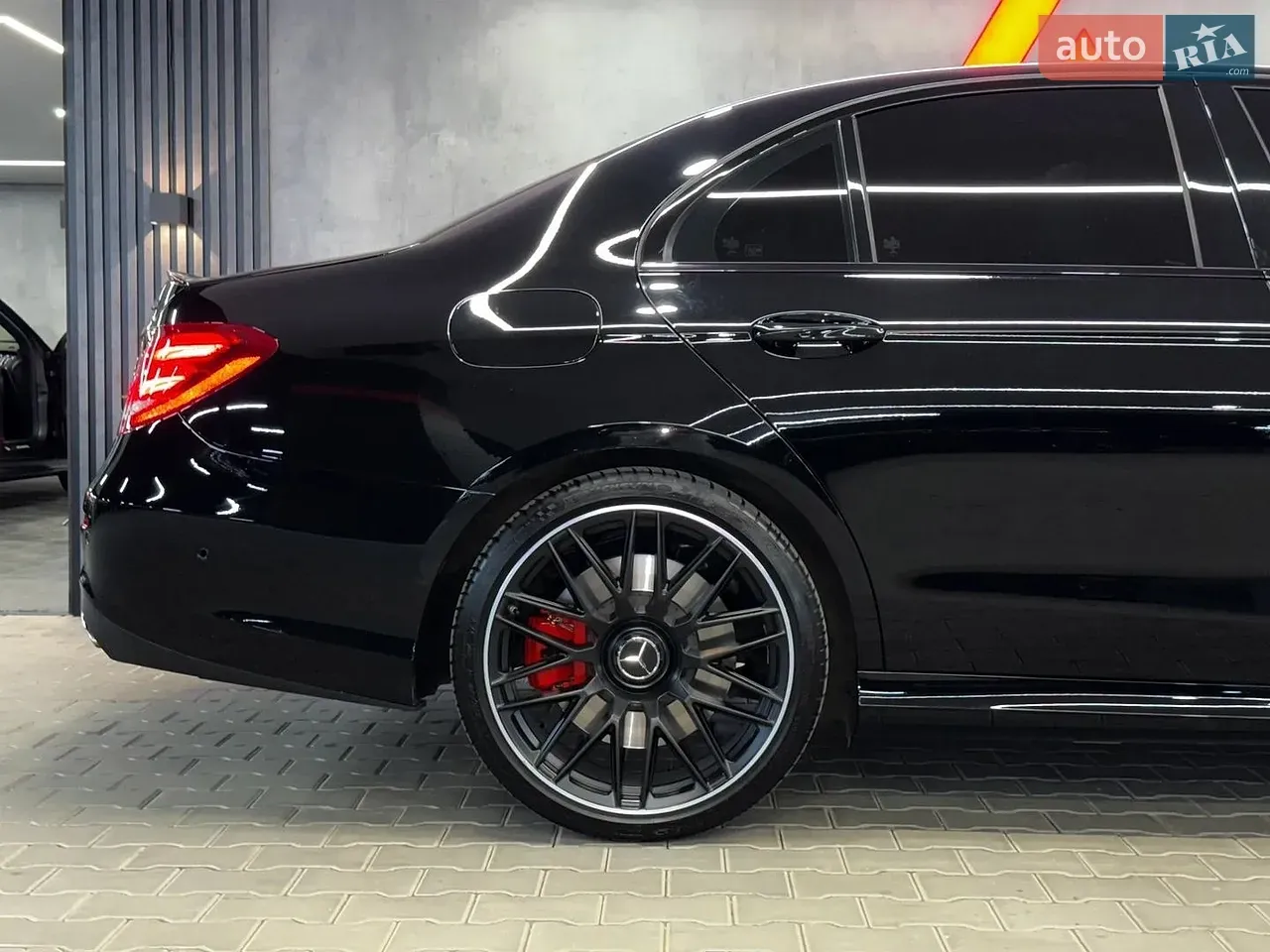Mercedes-Benz E-Class 2018 photo 3