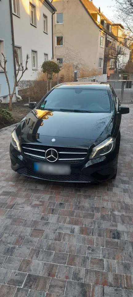 Mercedes-Benz A200