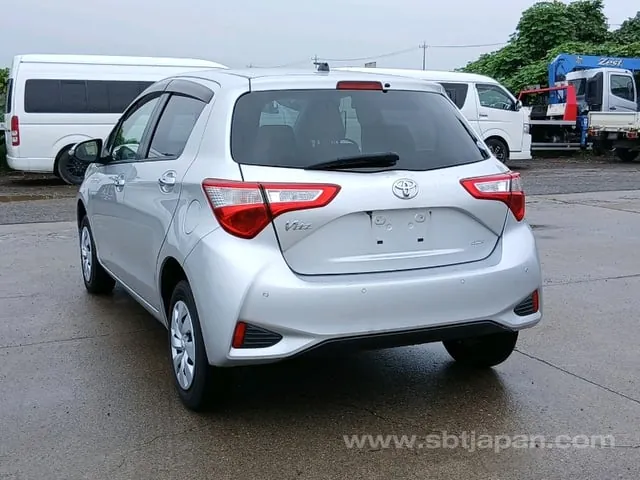 Toyota Vitz 2019 photo 5