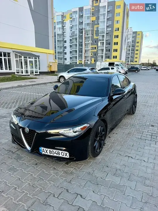 Alfa Romeo Giulia 2017 photo 4