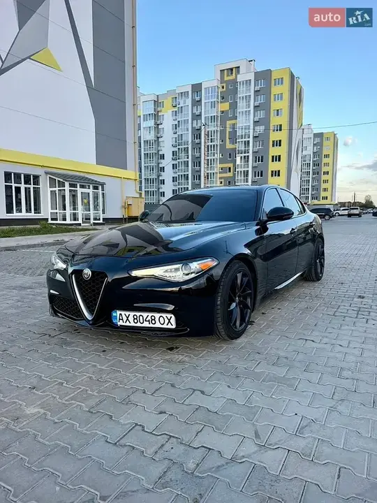 Alfa Romeo Giulia 2017 photo 3