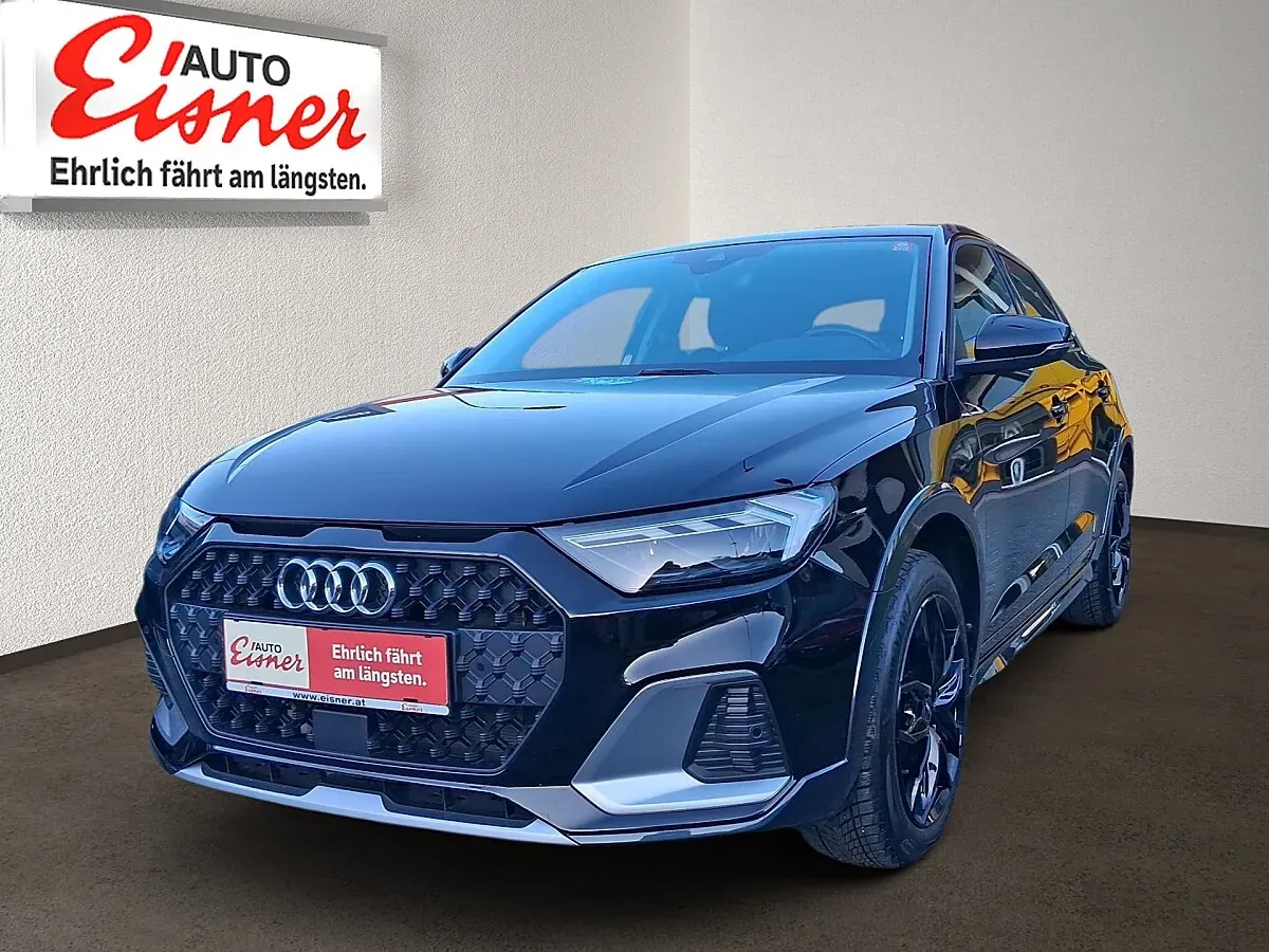 Audi A1 2023 photo 2