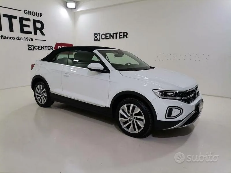 Volkswagen T-Roc 2023 photo 3