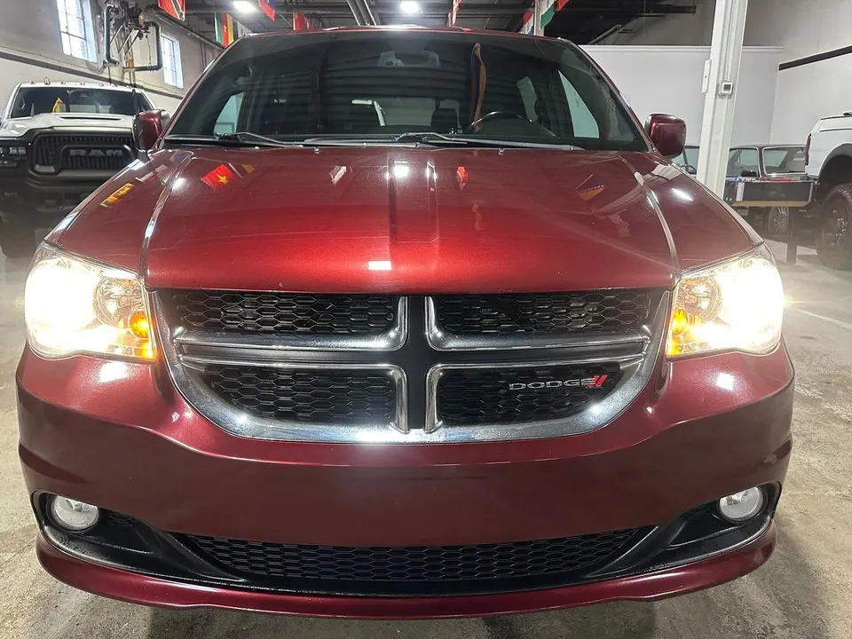 Dodge Grand Caravan 2019 photo 2