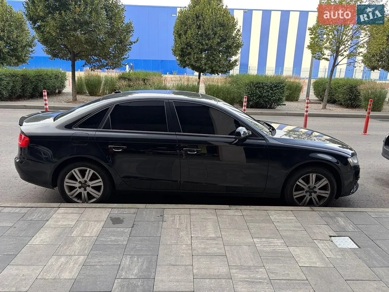 Audi A4 2010 photo 3
