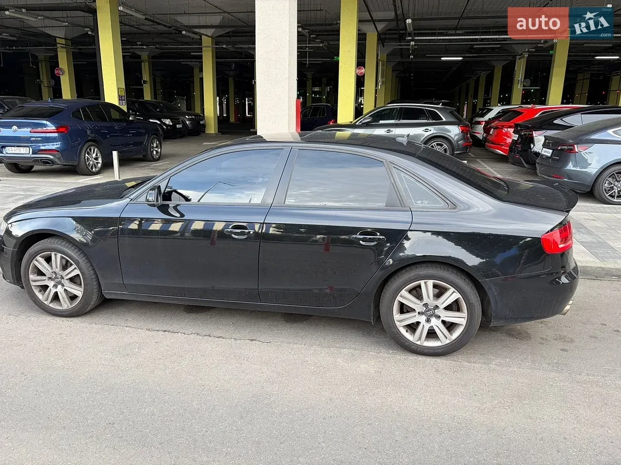 Audi A4 2010 photo 4