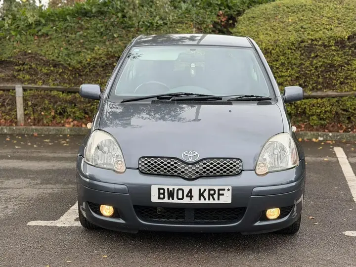 Toyota Yaris 2004 photo 4