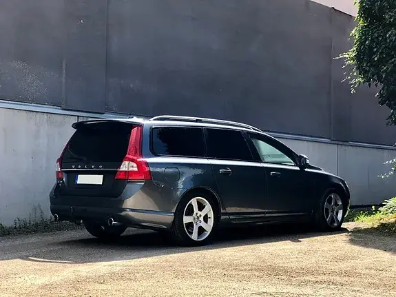 Volvo V70 2011 photo 3