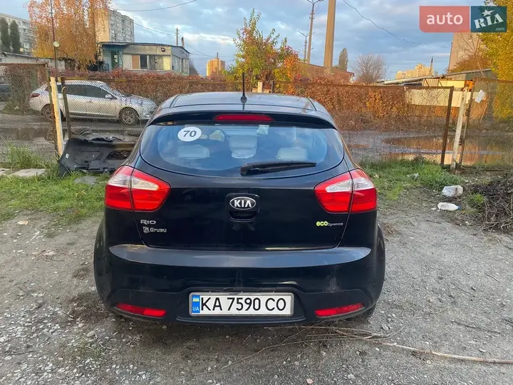 Kia Rio 2012 photo 2
