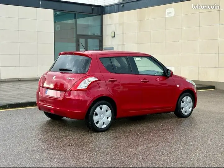 Suzuki Swift 2010 photo 3