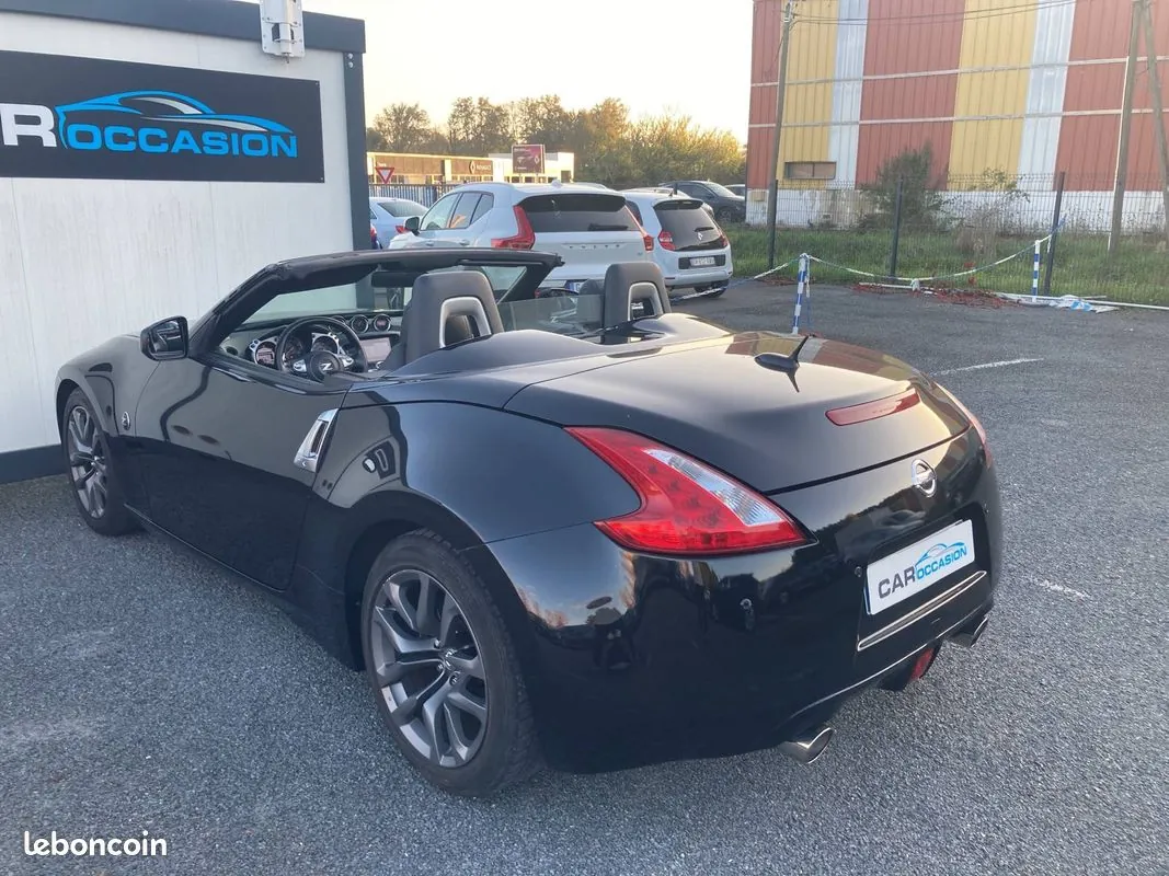 Nissan 370Z 2011 photo 3