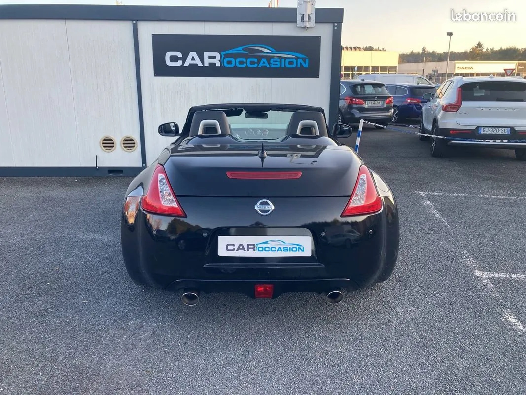 Nissan 370Z 2011 photo 4