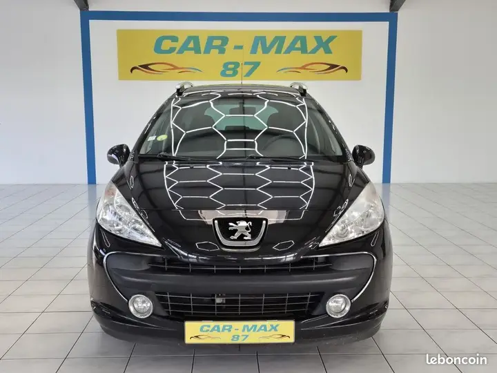 Peugeot 207 2009 photo 2