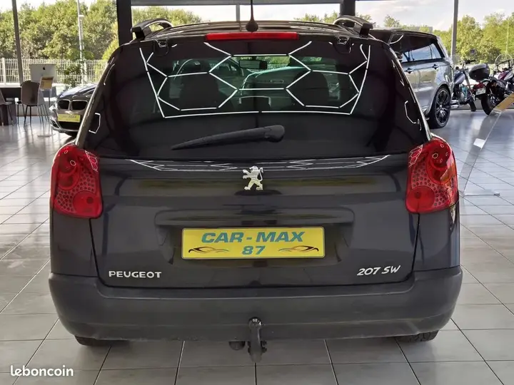 Peugeot 207 2009 photo 5